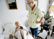 Hjælp til selvhjælp fortalt i billeder. Foto: Jørgen True
