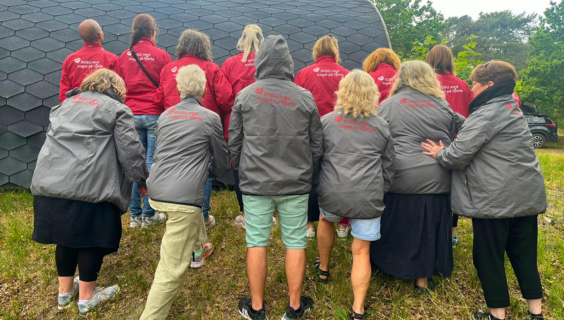(FOA) SOSU med noget på hjerte står der på ryggen af meningsdanner-teamet 2024