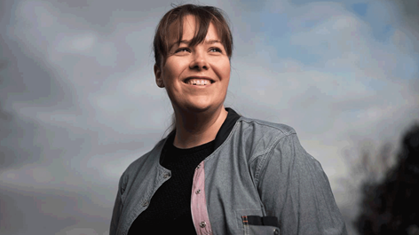 Kvinde i sosu-uniform